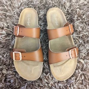 Cat & Jack sz 5 sandals